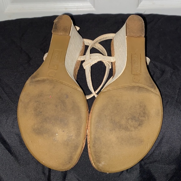 Nicole Wedge Stone and Studded size 7W - Picture 2 of 5